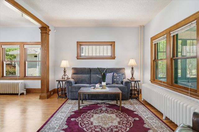 4432 Bryant Avenue S, Minneapolis, MN 55419