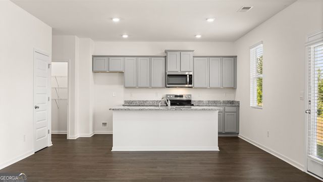 70 White Spruce Way, Newnan, GA 30265