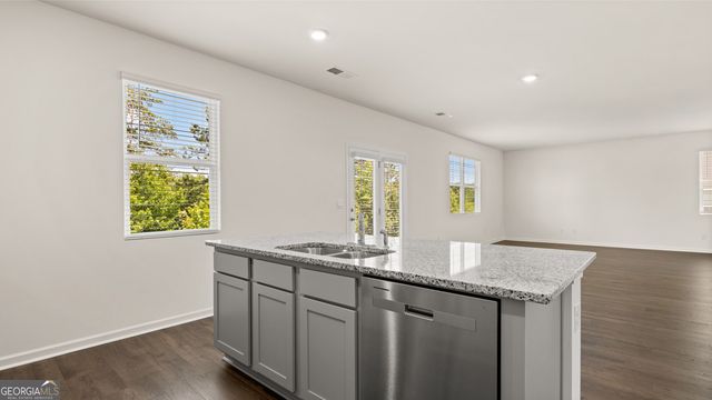 70 White Spruce Way, Newnan, GA 30265