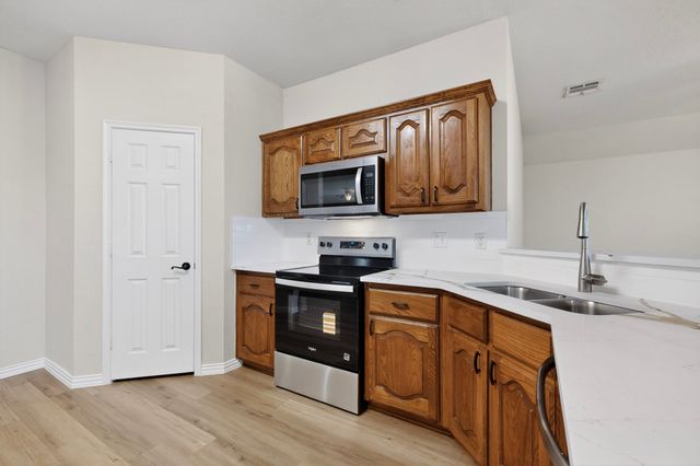 604 Preston Drive, Royse City, TX 75189