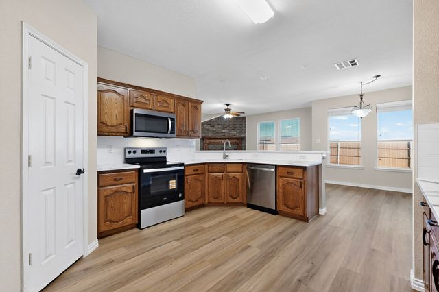 604 Preston Drive, Royse City, TX 75189