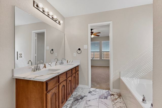 604 Preston Drive, Royse City, TX 75189