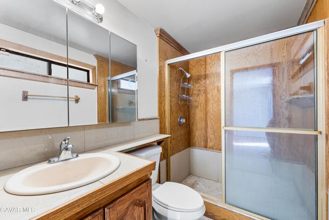 49225 W 45th Street, Lancaster, CA 93536