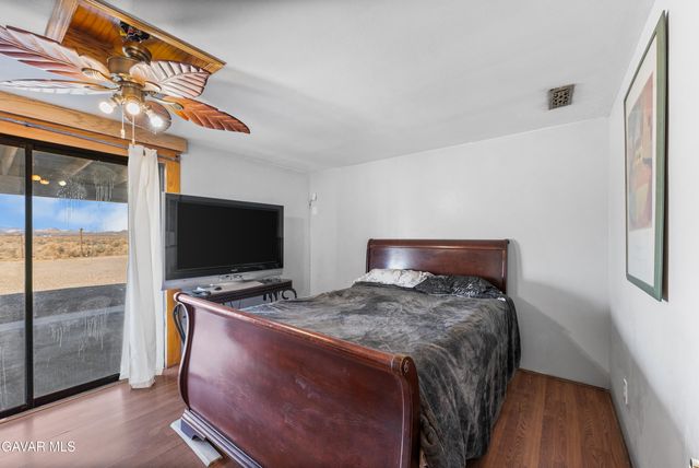 49225 W 45th Street, Lancaster, CA 93536