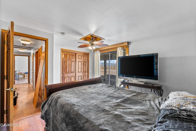 49225 W 45th Street, Lancaster, CA 93536