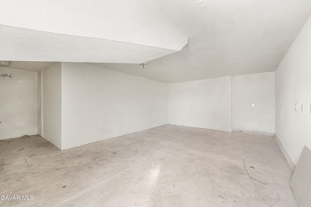 49225 W 45th Street, Lancaster, CA 93536