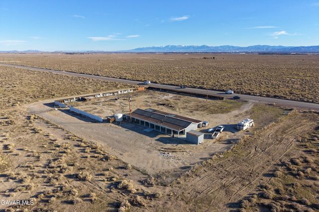 49225 W 45th Street, Lancaster, CA 93536