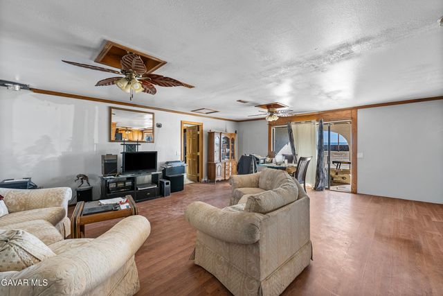 49225 W 45th Street, Lancaster, CA 93536