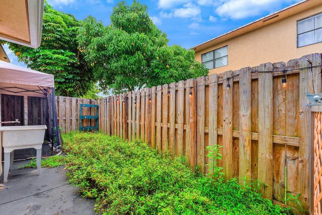 6368 NW 29th Street, Sunrise, FL 33313