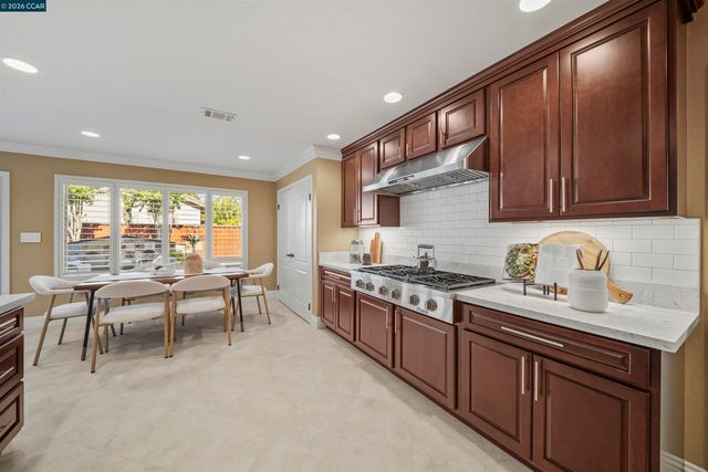 933 Spring Water Street, Danville, CA 94506