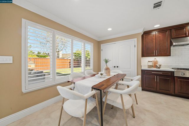 933 Spring Water Street, Danville, CA 94506