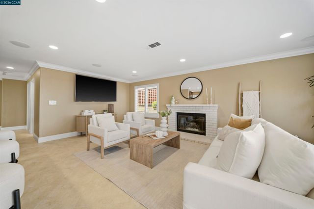 933 Spring Water Street, Danville, CA 94506