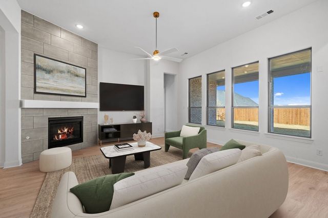 2208 Birch Street, Mansfield, TX 76063