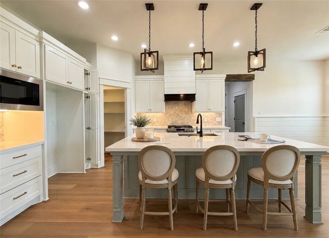 3245 Hunters Crossing Trail Trail, Bryan, TX 77808