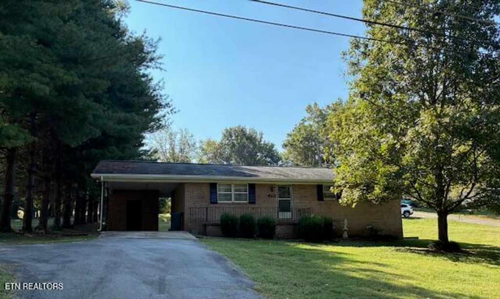 2993 W Old A J Highway Hwy, Strawberry Plains, TN 37871