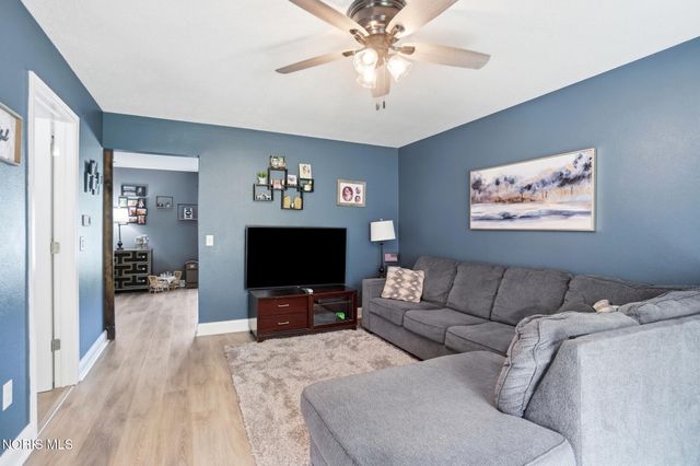 6741 Pelton Drive, Whitehouse, OH 43571