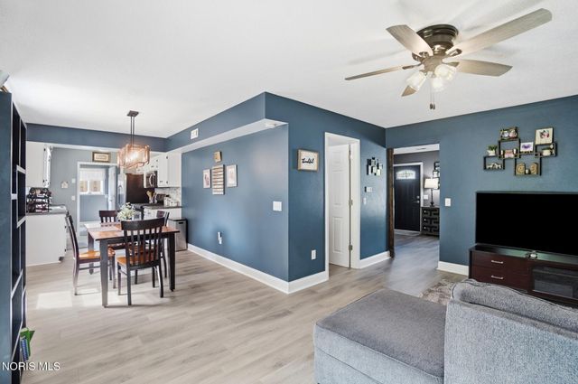 6741 Pelton Drive, Whitehouse, OH 43571