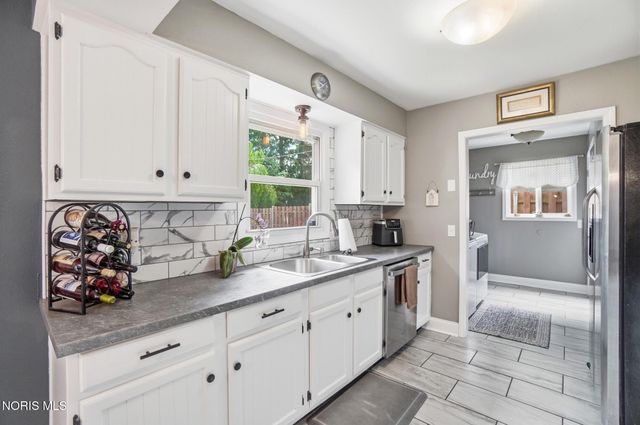 6741 Pelton Drive, Whitehouse, OH 43571