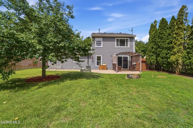 6741 Pelton Drive, Whitehouse, OH 43571