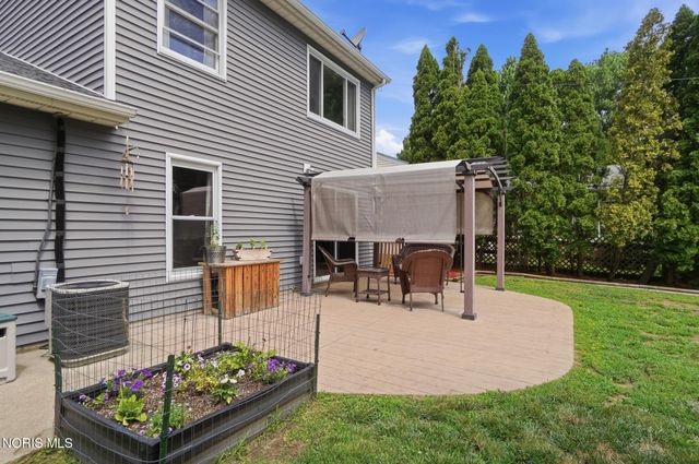 6741 Pelton Drive, Whitehouse, OH 43571