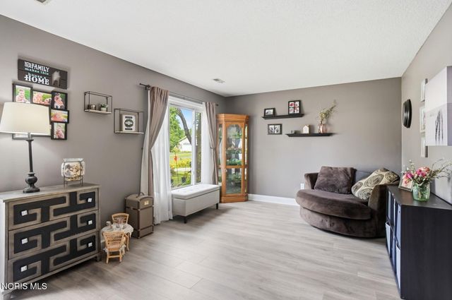 6741 Pelton Drive, Whitehouse, OH 43571