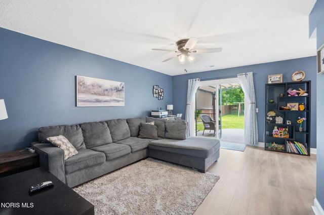 6741 Pelton Drive, Whitehouse, OH 43571