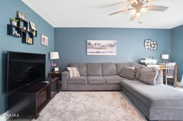 6741 Pelton Drive, Whitehouse, OH 43571
