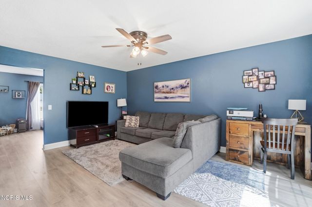 6741 Pelton Drive, Whitehouse, OH 43571