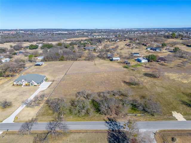 570 W County Road 714, Burleson, TX 76028