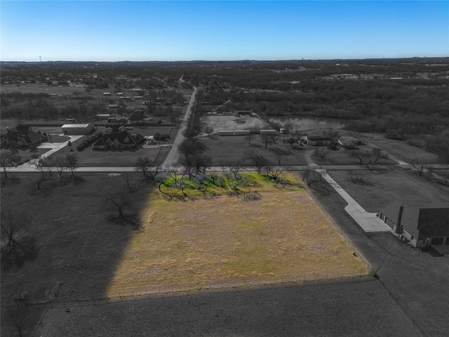 570 W County Road 714, Burleson, TX 76028