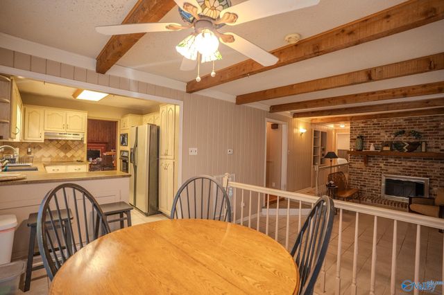 2405 Old Creek Trail SE, Decatur, AL 35603