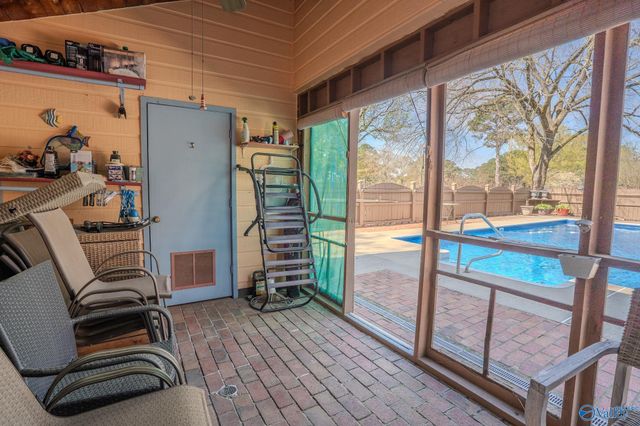 2405 Old Creek Trail SE, Decatur, AL 35603