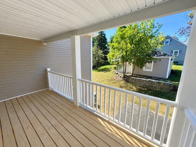 346 Hilldale Ave, Haverhill, MA 01832