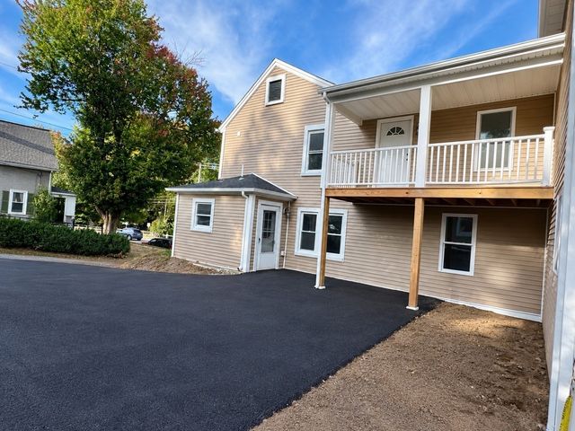 346 Hilldale Ave, Haverhill, MA 01832