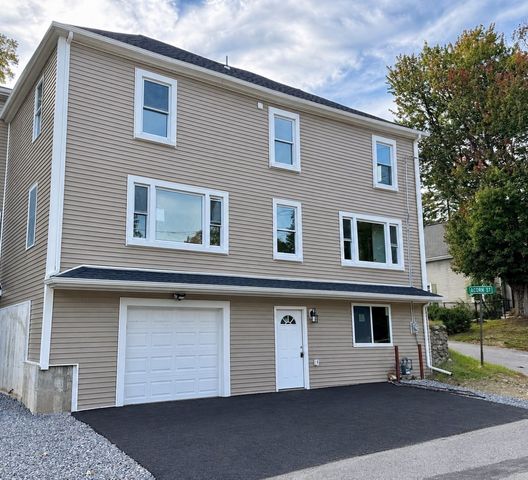 346 Hilldale Ave, Haverhill, MA 01832