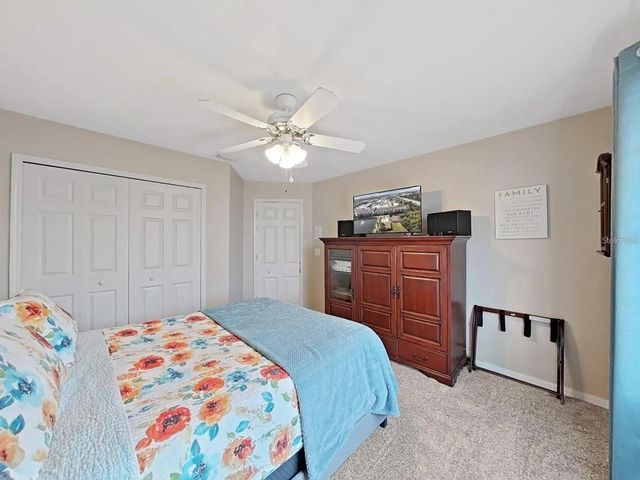 8229 EAGLES PARK DRIVE N, St Petersburg, FL 33709