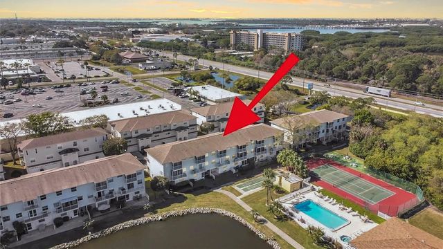 8229 EAGLES PARK DRIVE N, St Petersburg, FL 33709