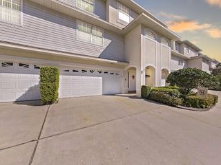 8229 EAGLES PARK DRIVE N, St Petersburg, FL 33709