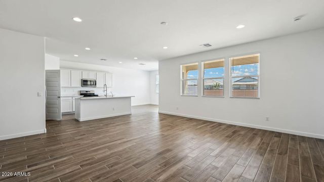 35770 N Pumpkin Drive, San Tan Valley, AZ 85140