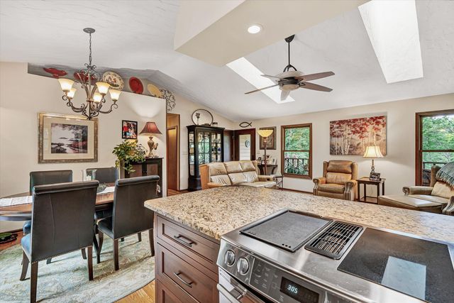 25 Timbers CIR, Hardy, VA 24101