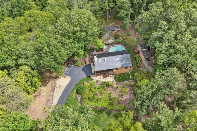 25 Timbers CIR, Hardy, VA 24101