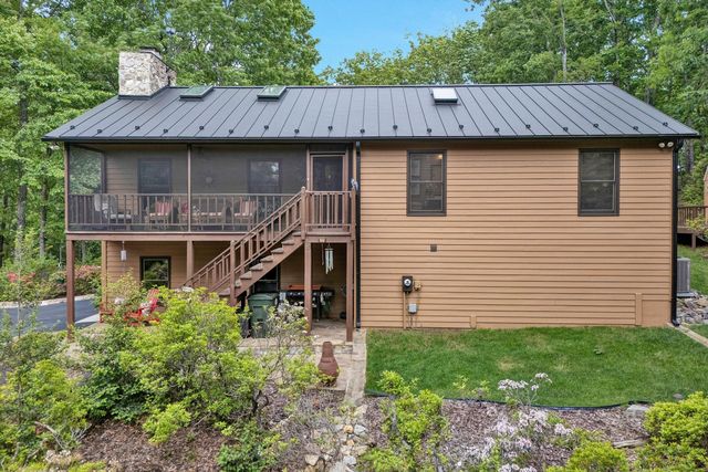 25 Timbers CIR, Hardy, VA 24101