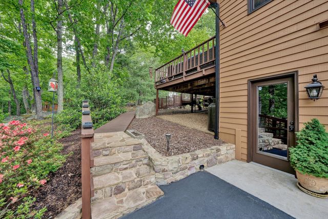 25 Timbers CIR, Hardy, VA 24101