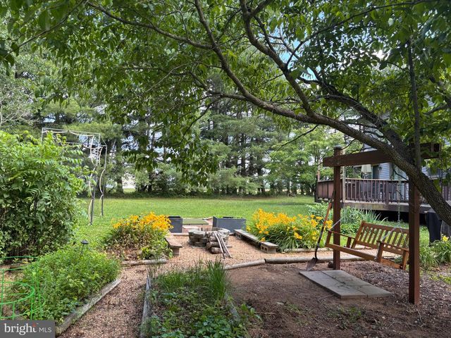 10414 SKYLINE AVE, Midland, VA 22728