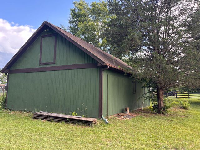 10414 SKYLINE AVE, Midland, VA 22728