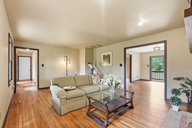 10414 SKYLINE AVE, Midland, VA 22728