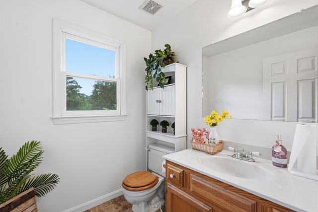 10414 SKYLINE AVE, Midland, VA 22728
