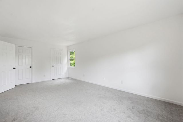 10414 SKYLINE AVE, Midland, VA 22728