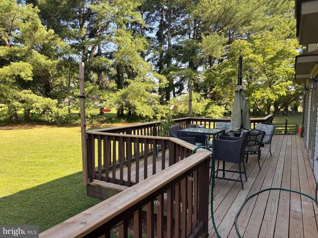 10414 SKYLINE AVE, Midland, VA 22728