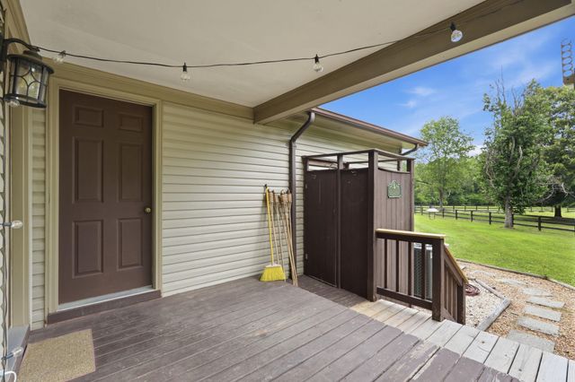 10414 SKYLINE AVE, Midland, VA 22728